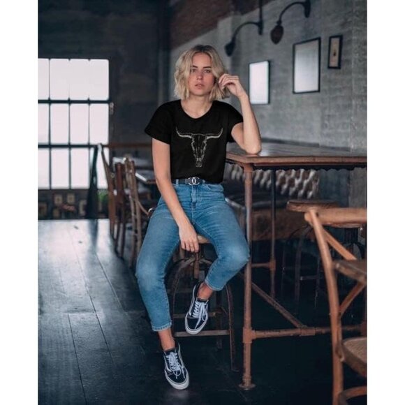 🆕 Women Black Boho Cow Skull Vintage Western Rodeo Graphic Short Sleeve Shirts - Picture 3 of 6
